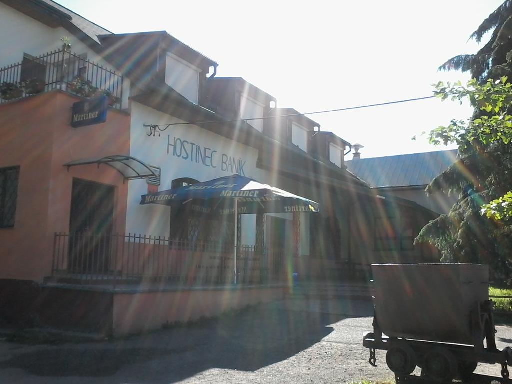 Hostinec Banik Ľubeľa 外观 照片